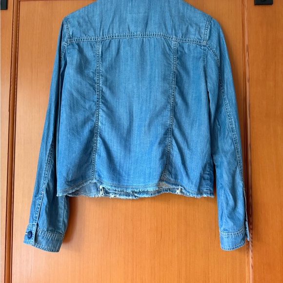 Lightweight Jean Jacket - Picture 4 of 5